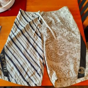 B Split Men's Size Large Swim Trunks